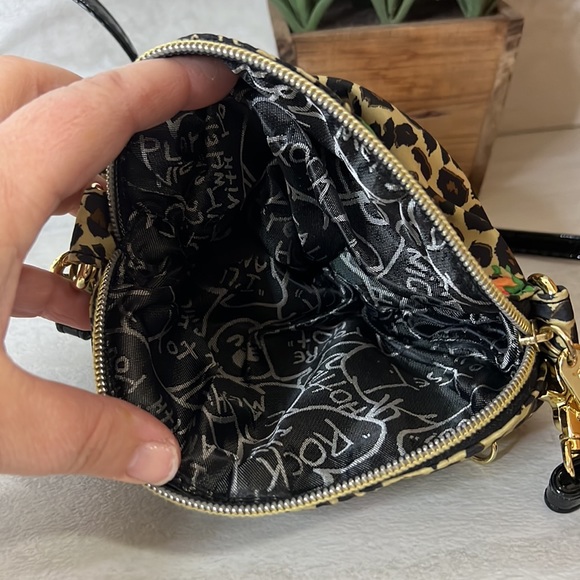 Betsey Johnson Mini Cheetah Blossom Crossbody - Picture 3 of 6